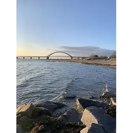 Island Nest Modern Retreat *